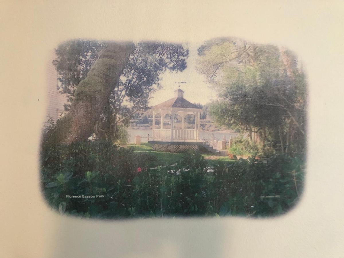 Lighthouse Inn Florence Kültér fotó